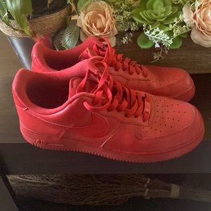 Nike Air Force 1 red
